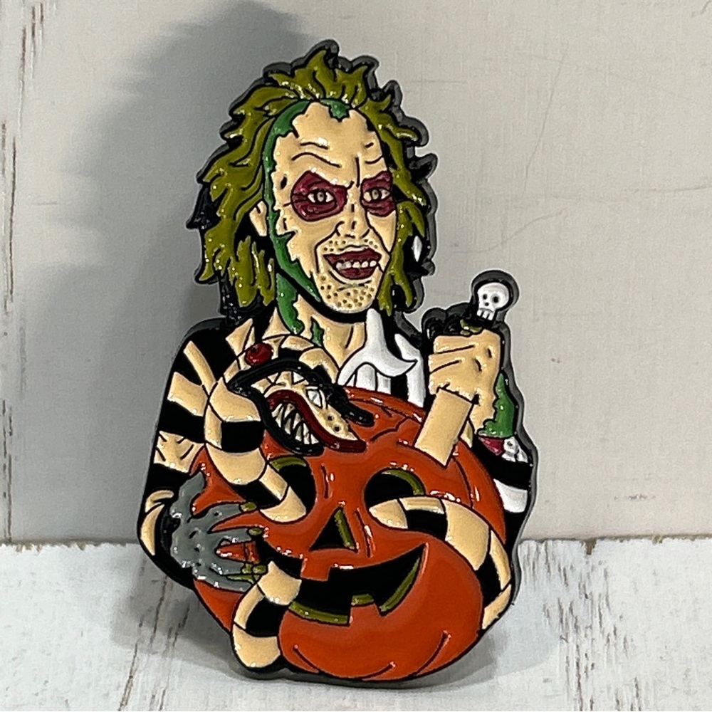 Bettlejuice carving pumpking Halloween enamel lapel hat pin badge Horror 1.75x1